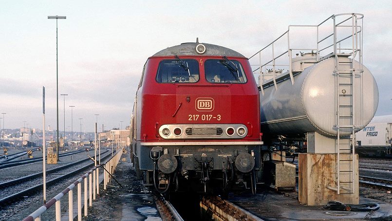 46. MEC 01 Medienabend - 217 017-3 an der Tankstelle im Bw Hof - Foto: Markus Lohneisen