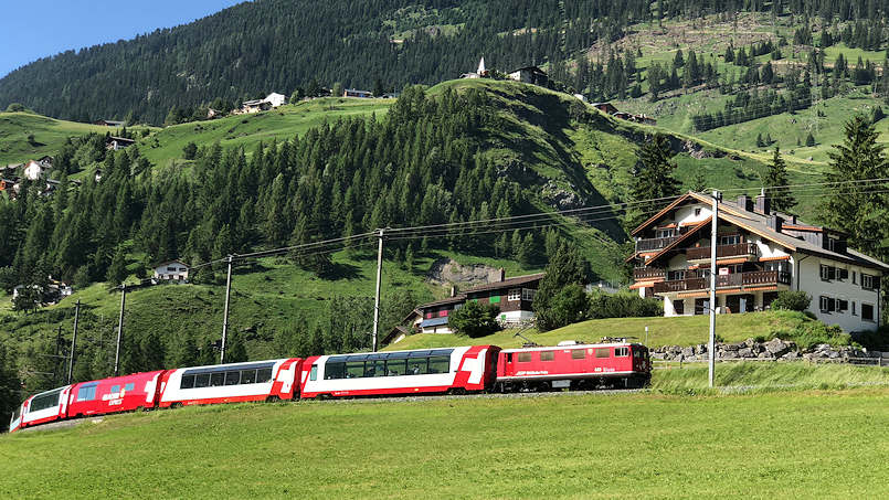 49. MEC 01 Medienabend - BoBo I mit Glacier Express 904 oberhalb Bergün - Foto: Volker Seidel, Münchberg