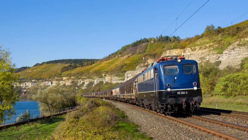 55. MEC 01 Medienabend: Bunte Bilder von modernen Bahnen - 110 262-3 - Foto: Florian Fraa&Szlig;, Bad Berneck