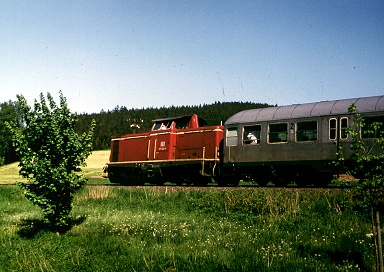 211 024-5 bei Oberklingensporn