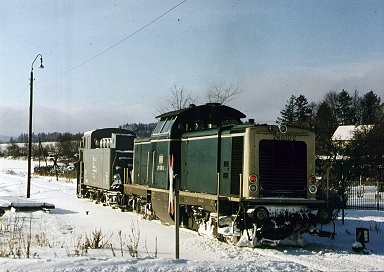 211 030-2 in Kirchenlamitz Stadt mit Klima Schneepflug