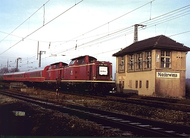 V100 1023 und 211 024 in Niederwiesa