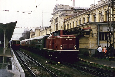 V100 1023 bei einem Zwischenhalt in Marienbad